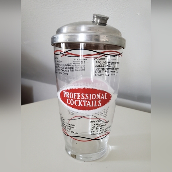 Other - Vintage 1950s Cocktail Shaker